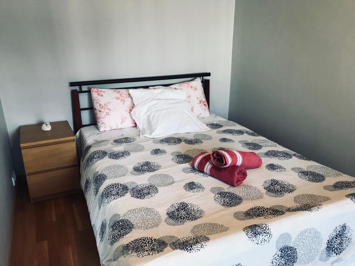 Cozy City Central Apartment, Free Parking Tallinn Bagian luar foto